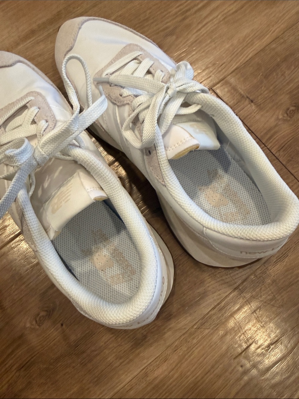 Men’s New Balance Sneaker - Picture 8 of 11